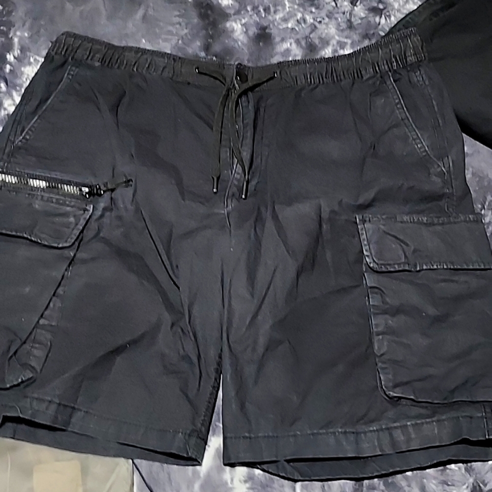 Cargo black short